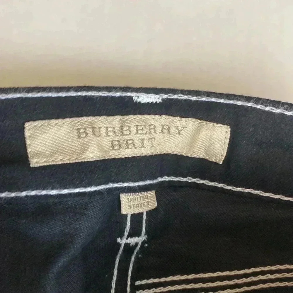 Burberry Brit NWT Black with White Stitching
Denim Flare Leg Jeans Size 25 - Picture 3 of 15